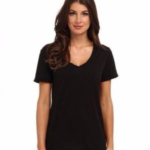 LAmade Women's V-Neck Short Sleeve T-Shirt
